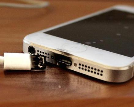Правильно ли вы заряжаете iPhone?</p>
<p>Что советует Apple?