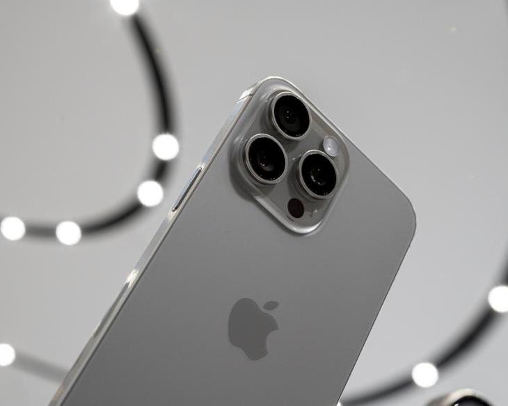 Инсайдер: Apple собирается изменить дизайн iPhone 17