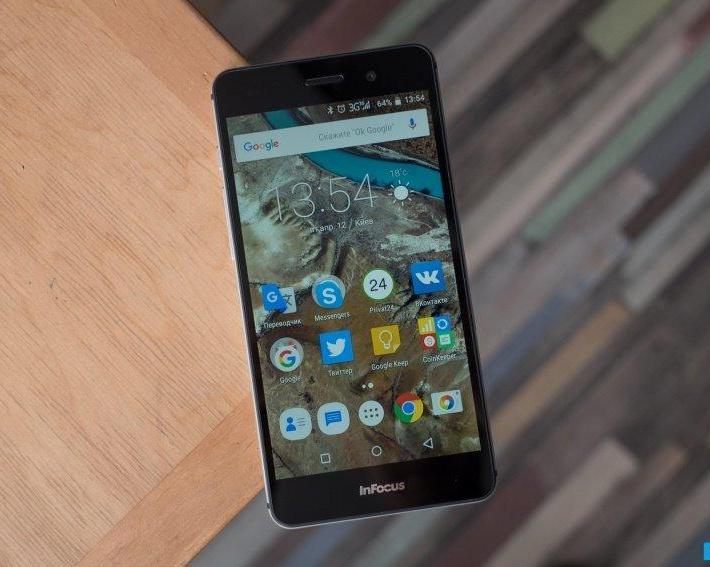 InFocus M560 (M808) — пополнение в ряду бравых бюджетников