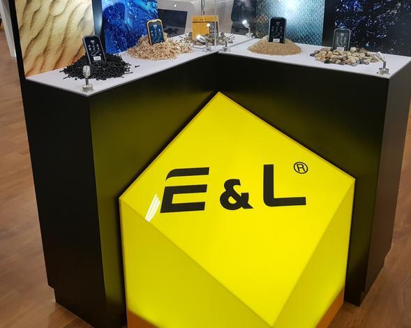 Ken xin da (E&L) на MWC 2017. Еще один бренд дешевых защищенных смартфонов, на который нужно обратить внимание