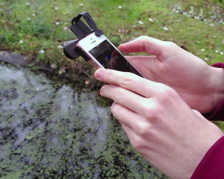 Изобретено устройство для исследования качества воды