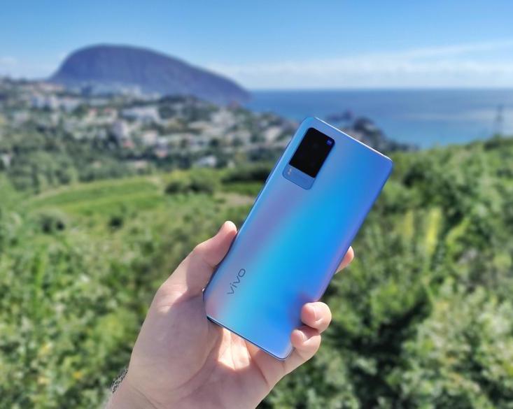 Крымские каникулы. Обзор камерофона Vivo X60 Pro c технологиями Carl Zeiss
