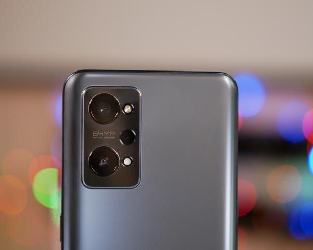 Лучший смартфон 2021 года. Обзор Realme GT Neo 2