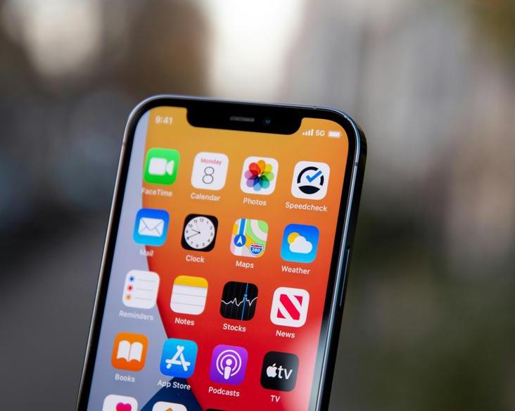 MacRumors: Apple внедрит в iPhone SE 4 собственный 5G модем