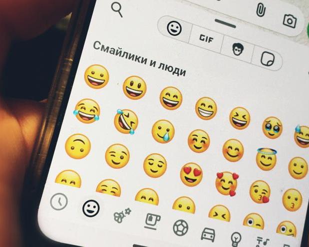 «Касатка» и «волосатое существо»: Представлены новые эмодзи, которые появятся в следующем году