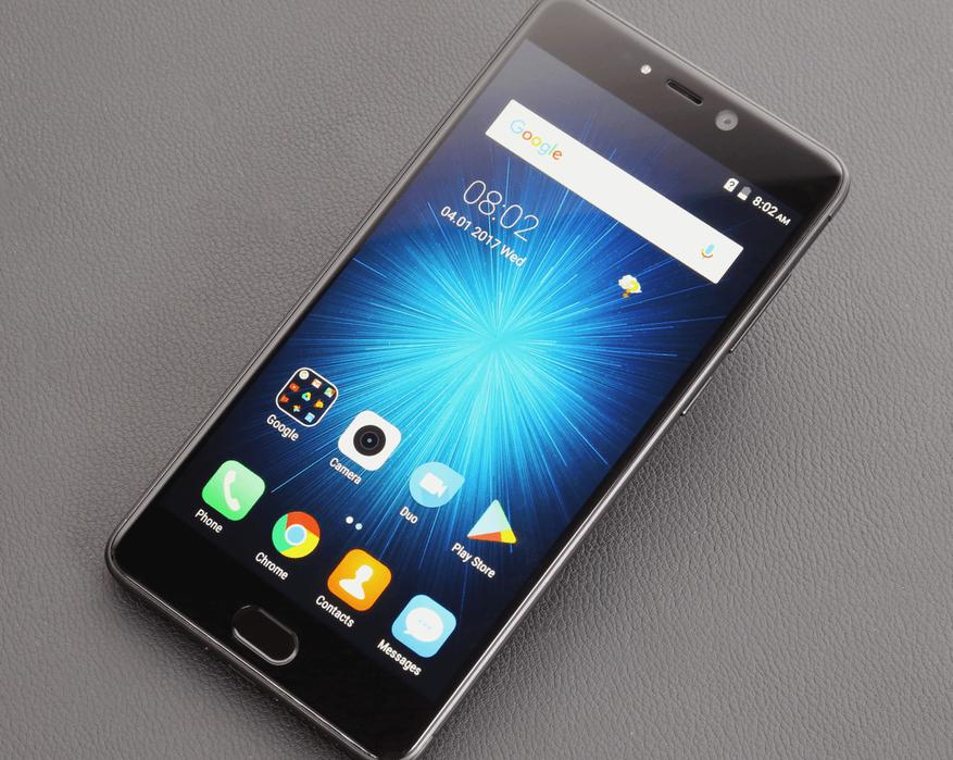 В этом смартфоне стояли чипы Intel, Samsung и Sharp, но «хламом» от этого он быть не перестал. Почему?