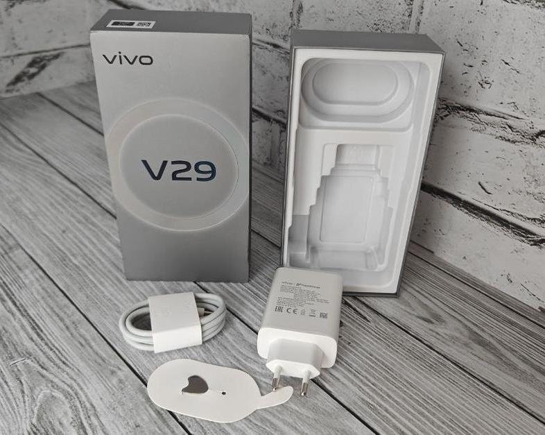 Стоит ли переплачивать за флагман vivo в России: на что способен vivo V29 5G