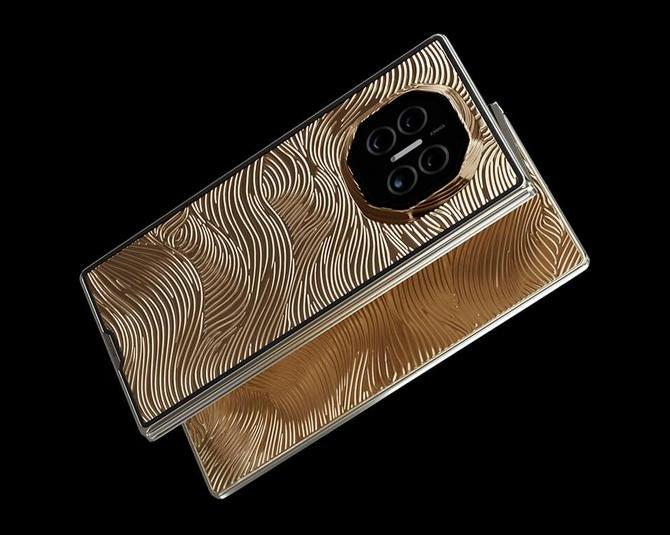 Из золота 18 карат: Caviar представила Huawei Mate XT стоимостью 100 000 долларов