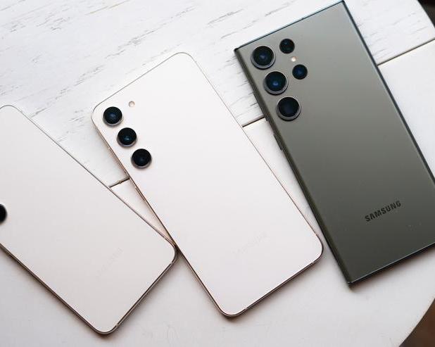 Компания Samsung выпускает обновление One UI 6.1.1 для флагманских смартфонов